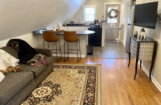 Comfy Cozy 2BR Home Away from Home
