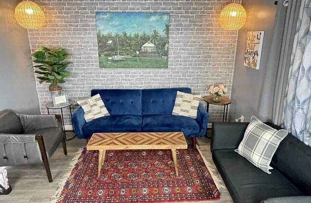 Comfy Luxe Villa Downtown with Custom Mural