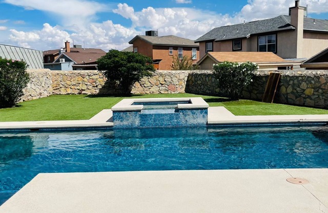 Comfy Oasis for Traveling Professionals-3BR+Loft,Pool,EVCharger