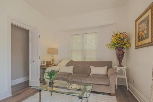 Comfy One Bed Apartment in Forest Park