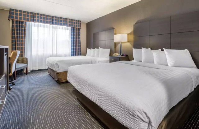 Comfy room with bath close to the State Capital