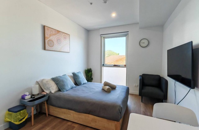 Comfy studio in Burwood