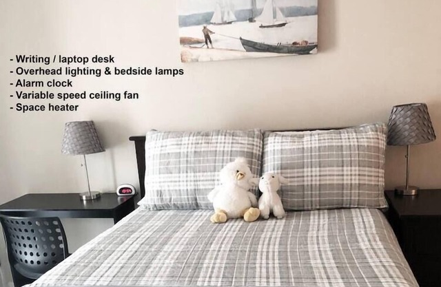 Comfy Suite Near ASU, Extra Clean and Private!