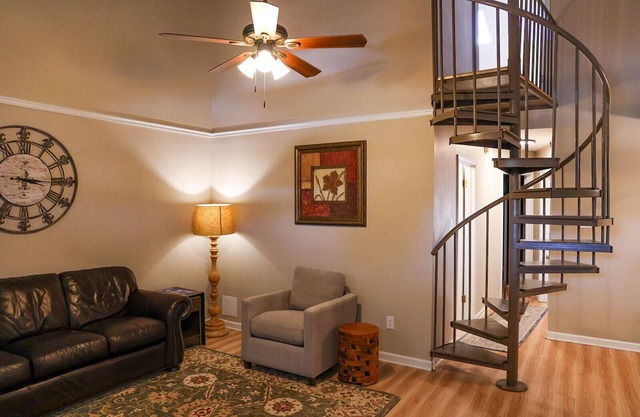 Comfy Townhouse near CASINOS, centrally located