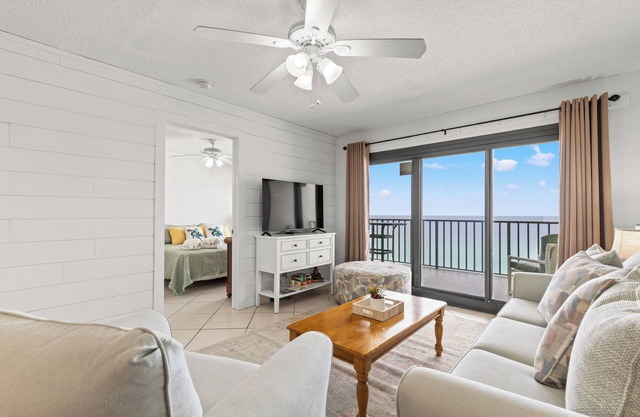 Commodore 1002 1BR Condo with Balcony & Stunning Ocean Views Seasonal Rates