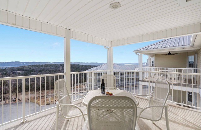 Community Pool-Mini Golf-Table Rock Access @ Kim City Condo- Free Tickets