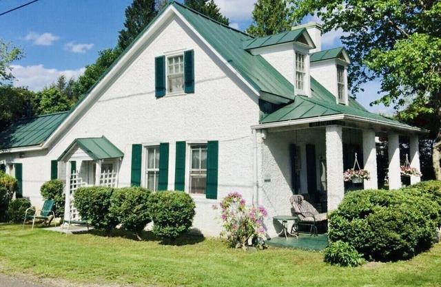 Completely Private Colonial 3BR Home by The Inn Great Location Fast Wi-Fi
