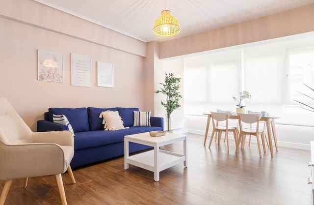 Completely renovated 10 min Beach Arrigunaga