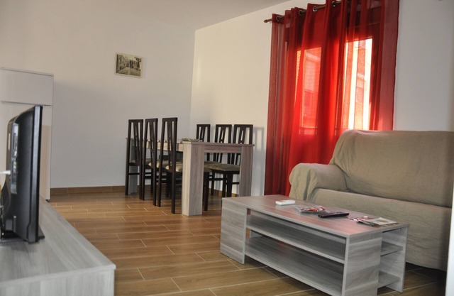 COMPLETELY RENOVATED HOUSE WITH FREE WIFI