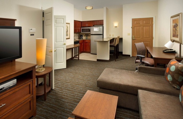 Complimentary Breakfast Buffet + Free Wi-Fi | Close to Research Triangle Park