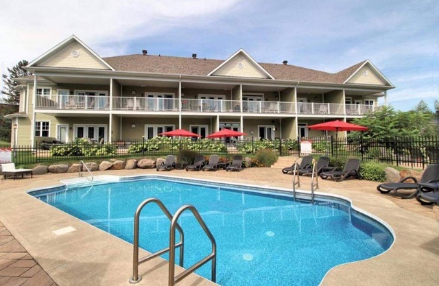 Condo Champlain 202