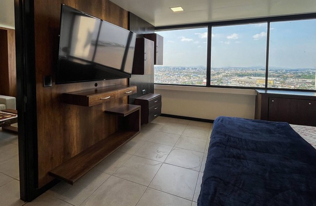 Condo in Puerto Santa Ana -Free Parking