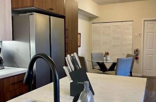 Condo in the heart of Port of Spain, close proximity to local iconic landmarks!