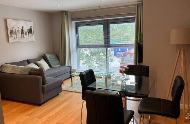 Contemporary 1BD Flat - Bristol City Centre!