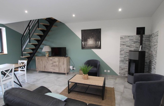 Contemporary house in Normandy, near beaches, Wifi, parking, enclosed garden