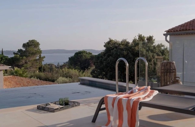 Contemporary Villa with Sea View & Infinity Pool - Sainte-Maxime