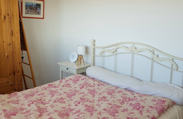 Contemporary villa for 12 people with heated pool in the Drôme des collines