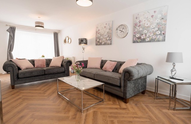 Convenient Wirral Retreat