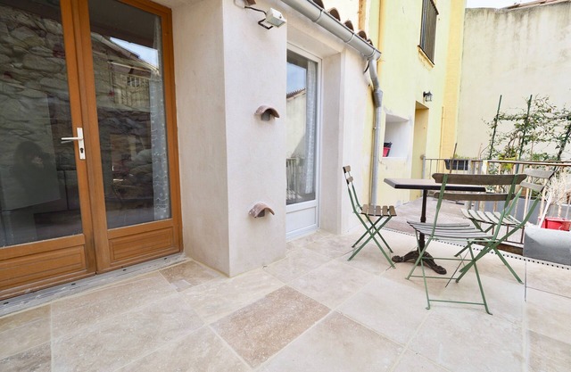 COQUET apartment WITH TERRACE VILLAGE GRUISSAN