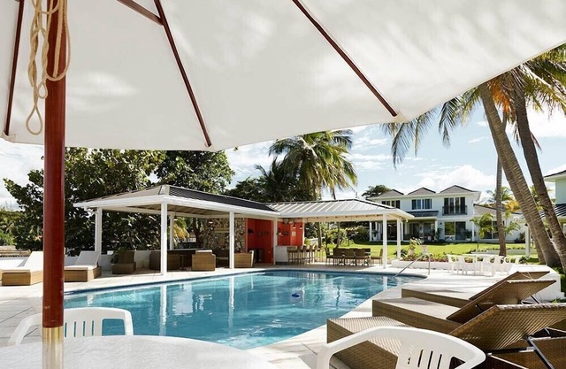 Coral Cay 9-WATERFRONT VILLAS! WEDDINGS! FAMILY REUNIONS