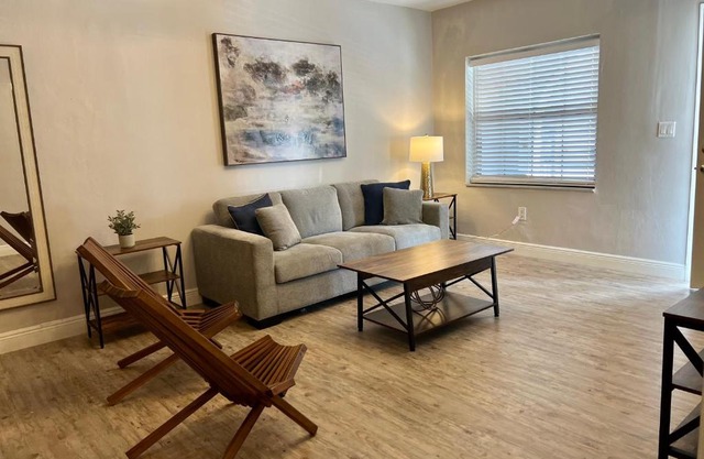 Coral Gable 3BR house Parking &
