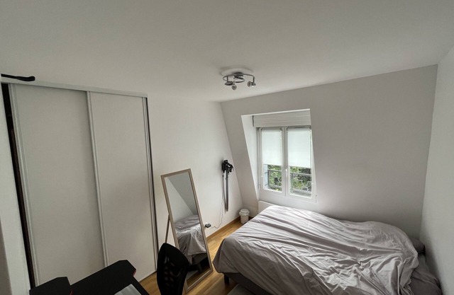 Corbeil-Essonnes: Beautiful apartment near the river