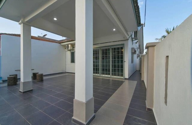 Corner House 3 Bedroom Near Klebang
