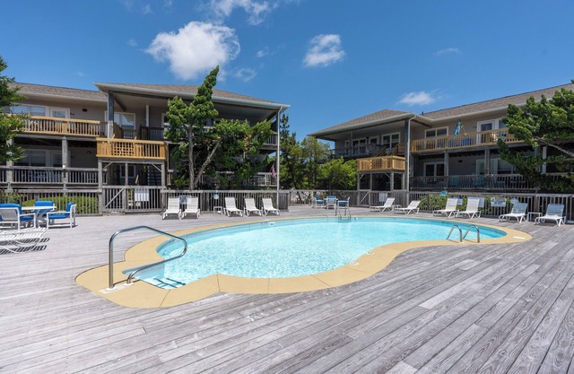 Corolla Condo: 350 Ft to Beach, Community Pool Access at Indian Summer Condos