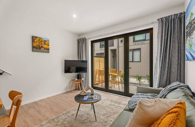 Coronet Escape | Townhouse
