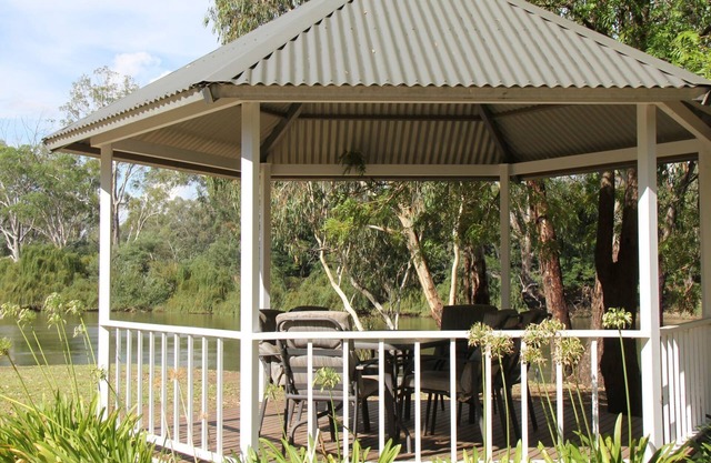 Corowa Riverdeck - Waterfront