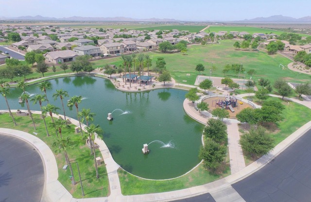 Corporate stays, golfing outings, relaxing or need temp relocation housing!
