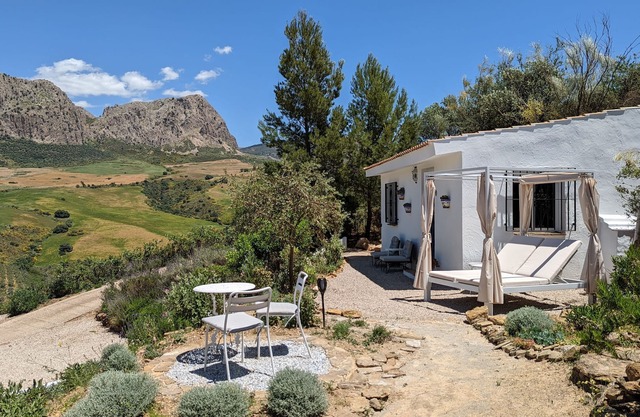 Cortijo Sylvestre, Your place to relax and explore