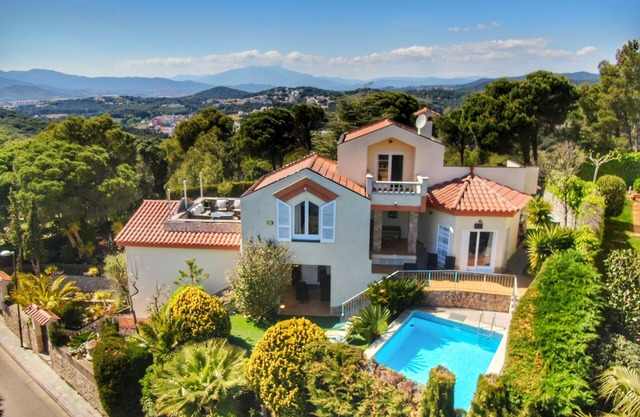CostaBravaNatura - Villa Santa Cristina (beach, sea views)
