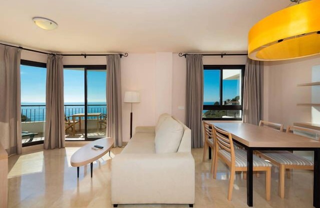 Cosy 1 bedroom apartment, Mediterranean Sea View. Torrox Costa