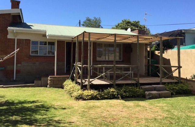 Cosy 2-Bed House in Maseru for perfect calm and re