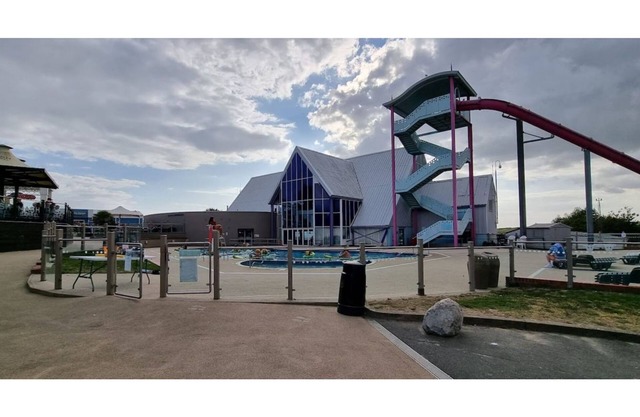 Cosy 6 Birth, Close to Main Amenities