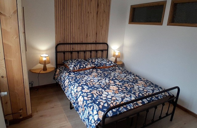 Cosy 80 m2 ground floor apartment in town center with shops
