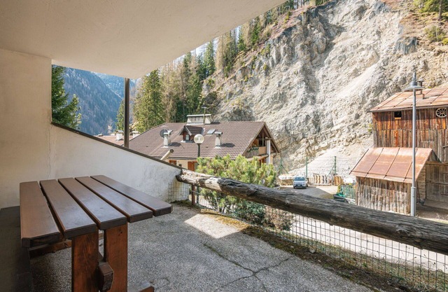 Cosy apartment for 4 guests with TV