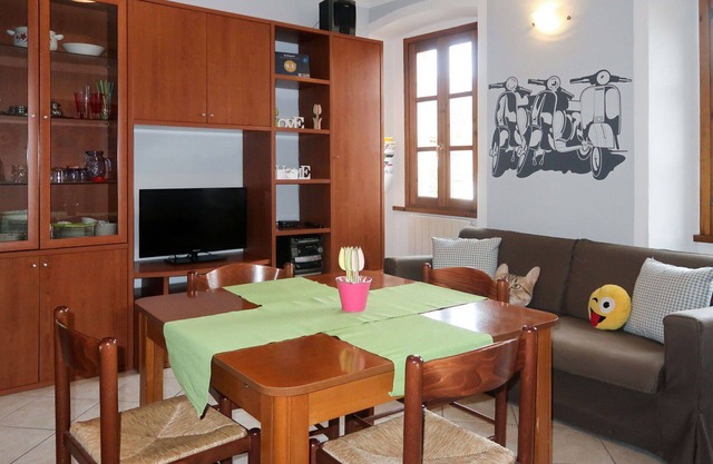 Cosy apartment for 4 people with WIFI, TV, pets allowed and parking