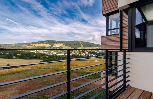 Cosy apartment for 5 guests with WIFI, TV, balcony and parking
