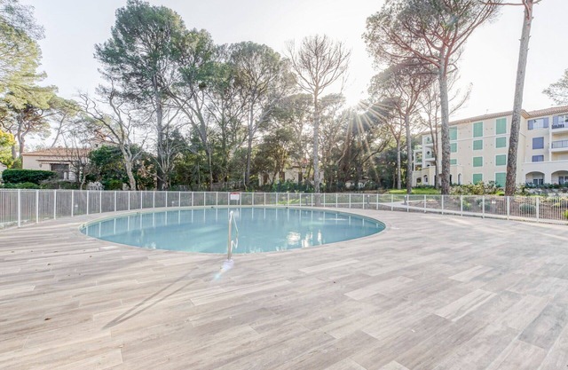 Cosy apartment for 6 guests with A/C, pool, WIFI, TV and terrace