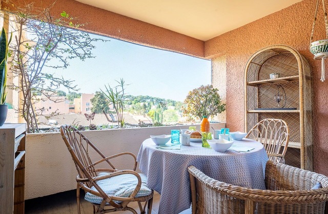 Cosy apartment for 4 guests with WIFI, TV, terrace and panoramic view