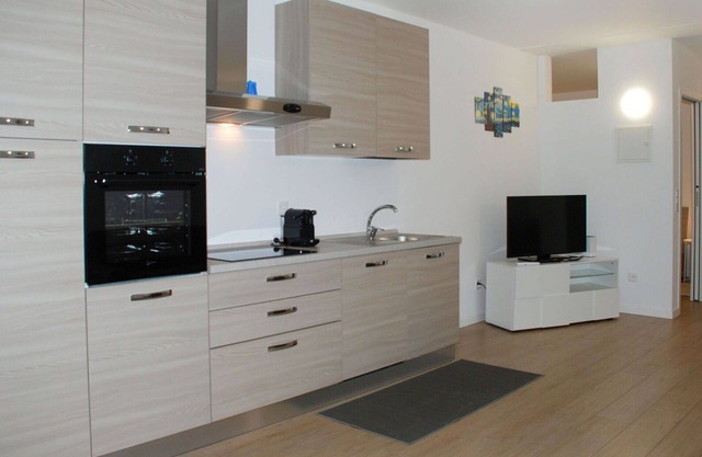 Cosy apartment for 4 guests with A/C, pool, WIFI, TV and panoramic view