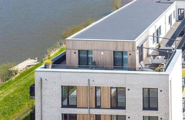 Cosy apartment for 4 people with WIFI, TV, balcony, pets allowed and parking