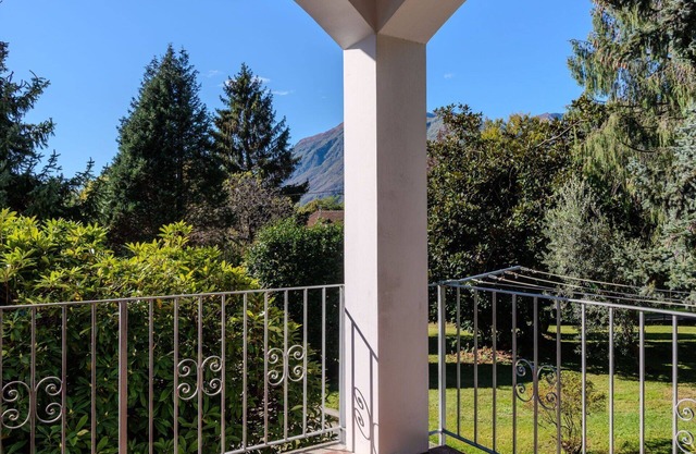 Cosy apartment for 5 guests with WIFI, TV, terrace, pets allowed and parking
