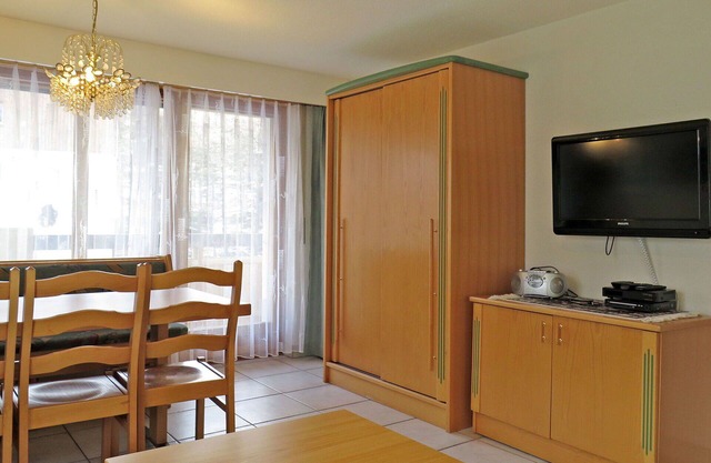 Cosy apartment for 6 people with WIFI, TV and balcony