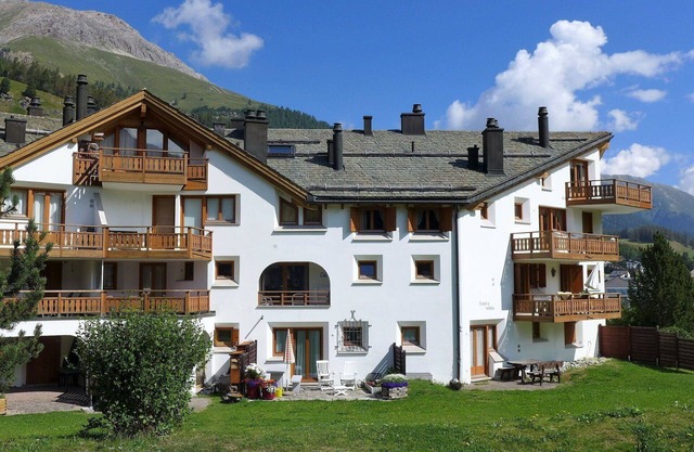Cosy apartment for 6 guests with WIFI, TV, balcony, pets allowed and panoramic view