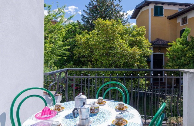 Cosy apartment for 5 people with WIFI, TV, balcony and pets allowed