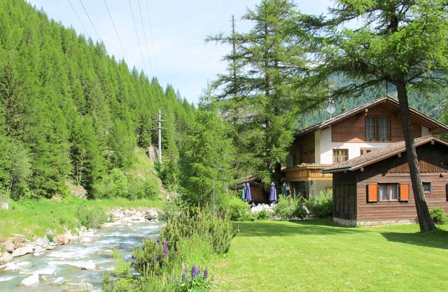 Cosy apartment in villa for 6 guests with WIFI, TV, patio and pets allowed