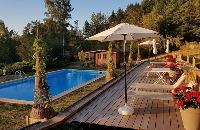 Cosy Castle in Onlay with Swimming Pool